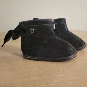 Michael Kors Baby Doe Black Booties Sz 4